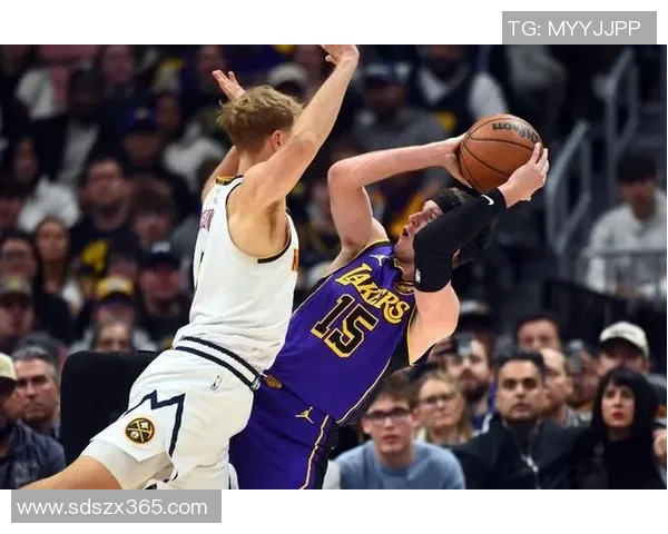 湖人对掘金的比赛结果分析及精彩瞬间回顾