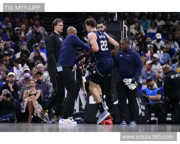 森林狼与太阳激战正酣赛季关键战役精彩回顾与分析