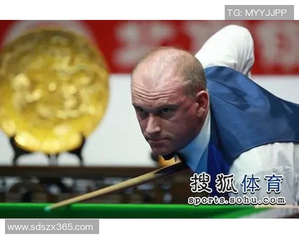 艾伯顿与希金斯的巅峰对决谁能笑到最后精彩赛事回顾与分析